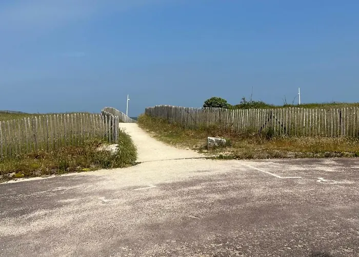 2 Pieces En Rez-de-chaussee Dans Avec Acces Direct A La Διαμέρισμα *